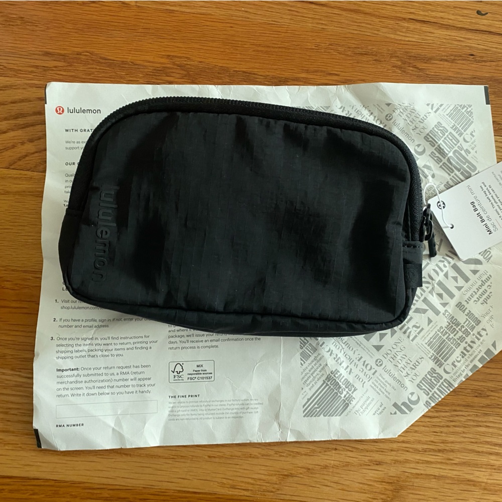 Lululemon mini belt bag